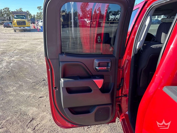 2015-chevrolet-silverado-1500-image-17