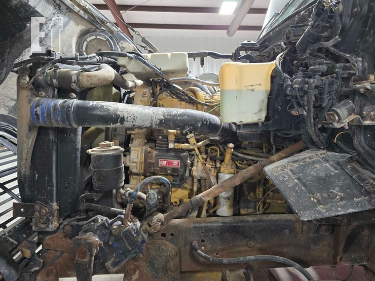 1995-ford-la9000-image-23