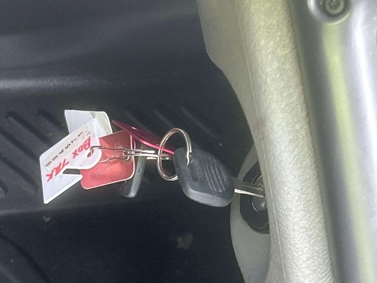 2019-freightliner-m2-106-image-32