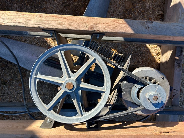 #37852-•-barn-fan-image-5