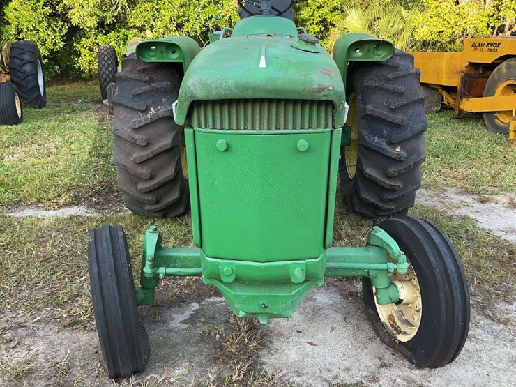 john-deere-3020-image-8