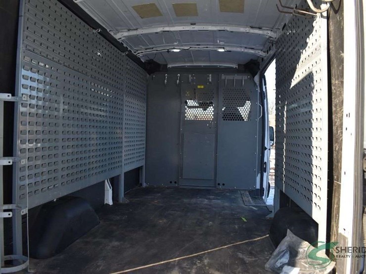 2021-ford-transit-image-22