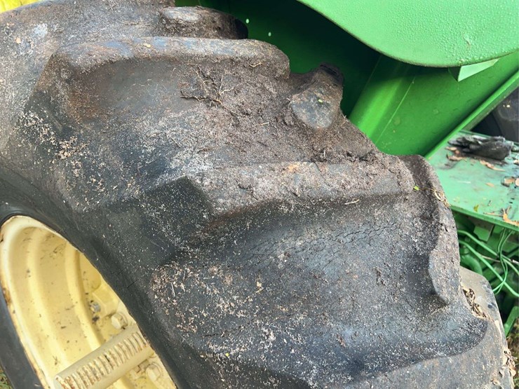 john-deere-3020-image-42