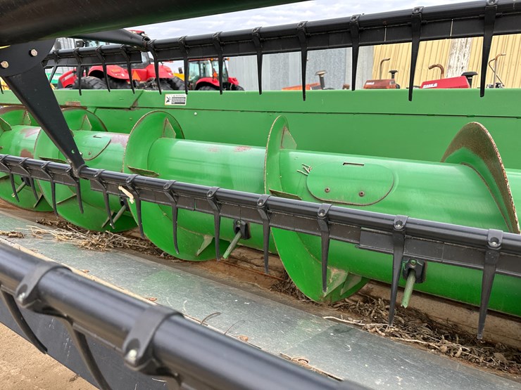 2013-john-deere-635f-image-29