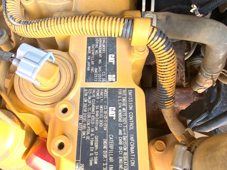 2021-caterpillar-289d3-image-16