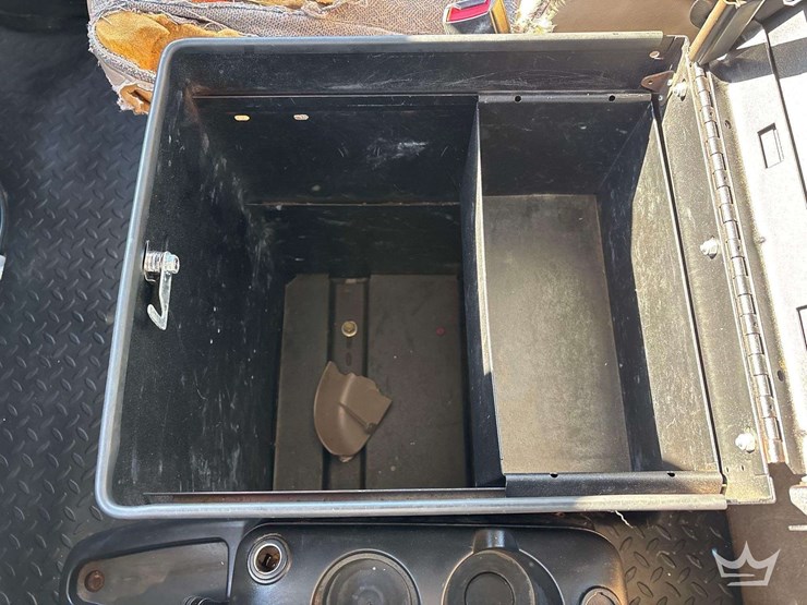 2008-altec-at200a-image-39