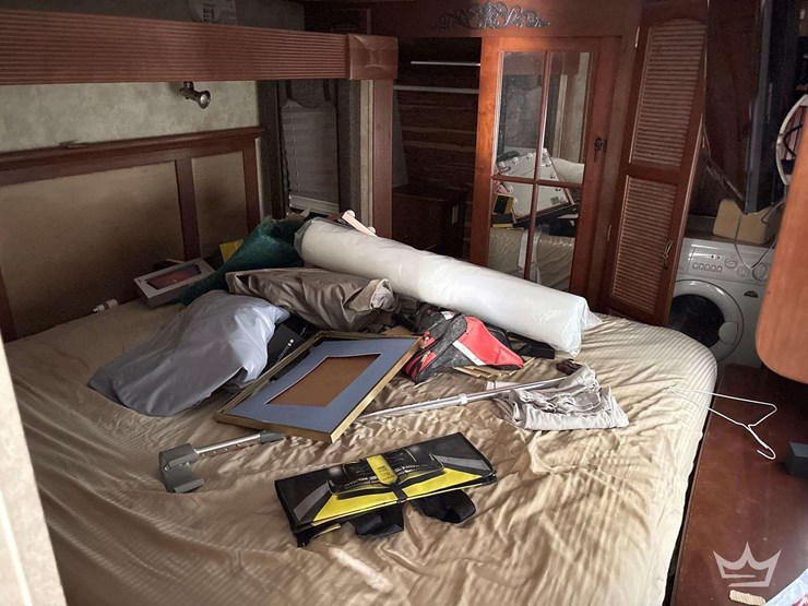 2012-keystone-alpine-3500re-39ft.-t/a-5th-wheel-travel-trailer-image-10