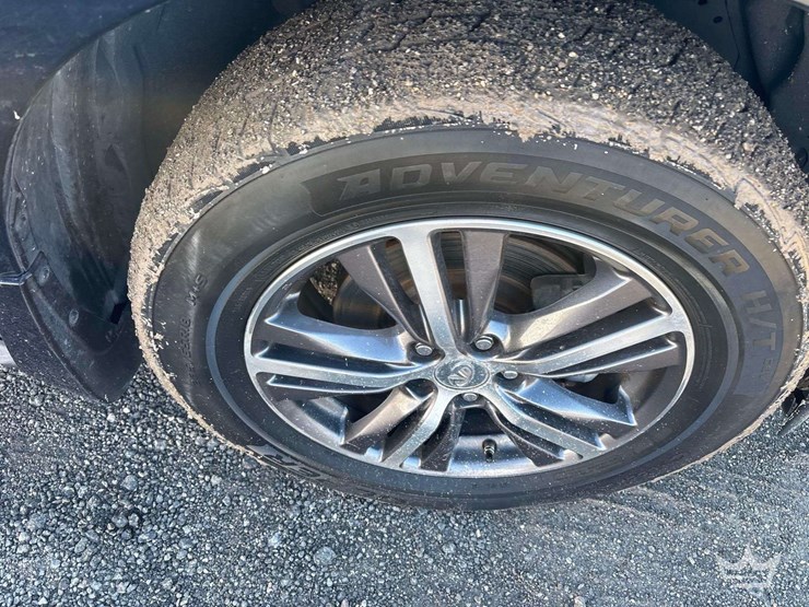 2018-infiniti-qx60-awd-suv-image-28