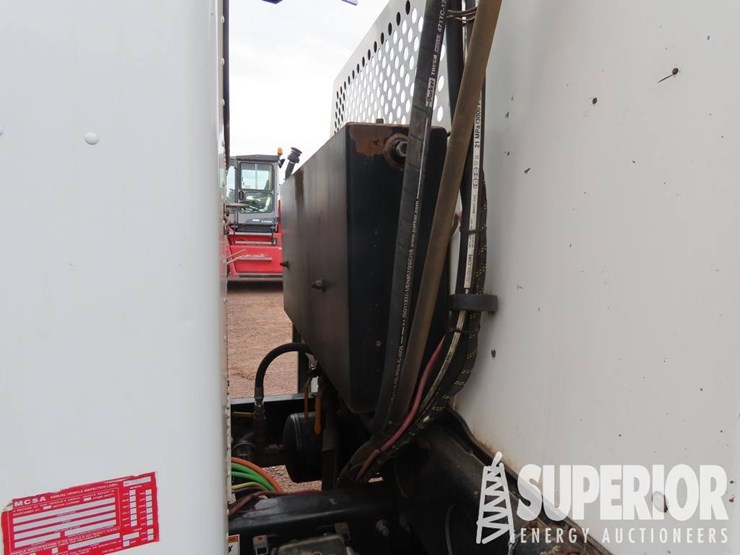 2015-kenworth-t270-image-8