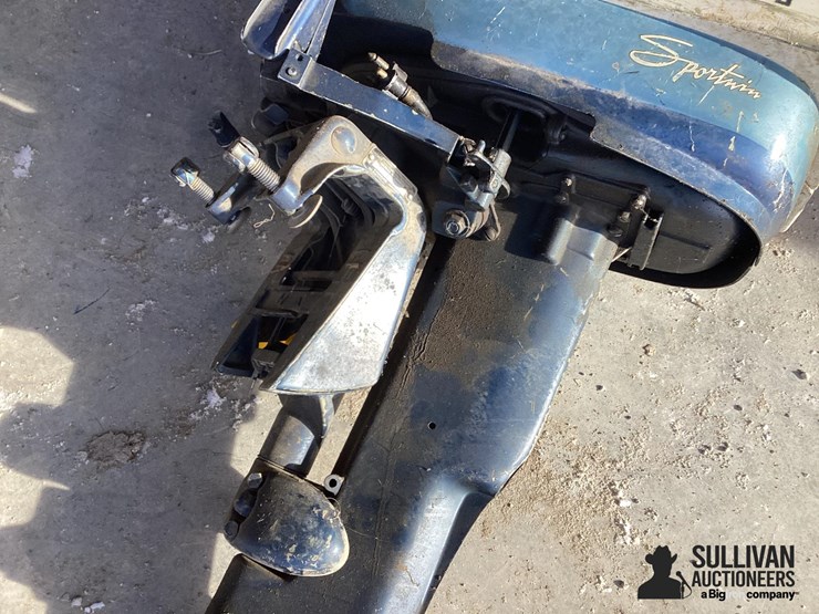 evinrude-sportwin-outboard-motor-image-17