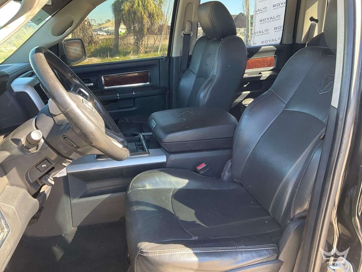 2010-dodge-ram-1500-image-23