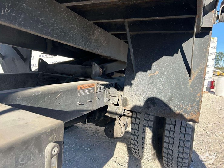 2011-international-durastar-4300-image-24