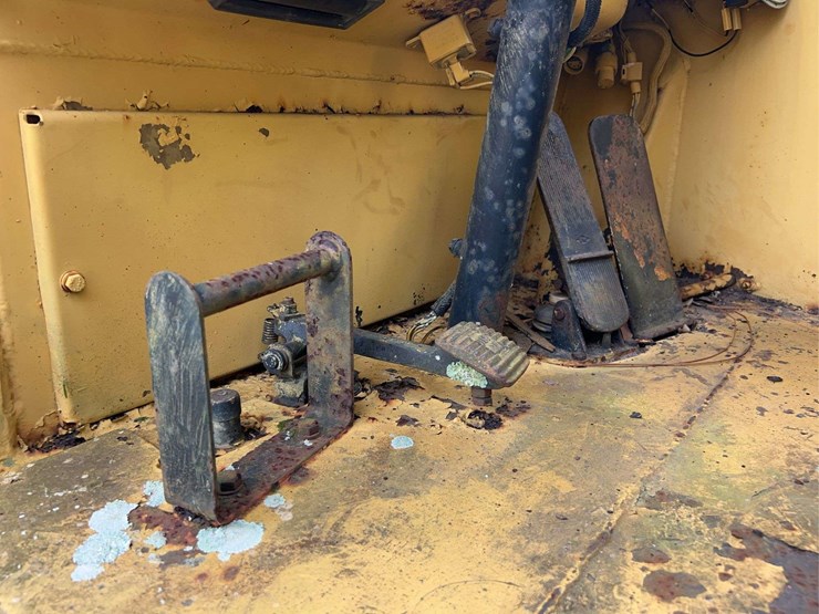 caterpillar-613c-image-19