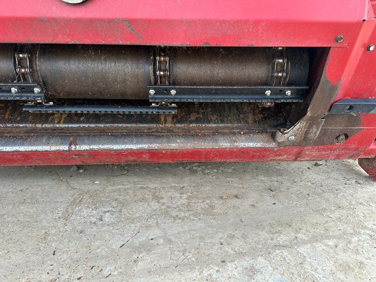 #38416-•-2016-case-axial-flow-8240-prwd-combine-yfg230343-image-52