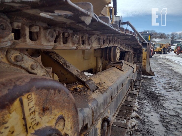 2005-caterpillar-d4g-xl-image-36