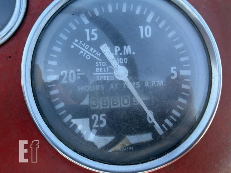 massey-ferguson-135-image-5