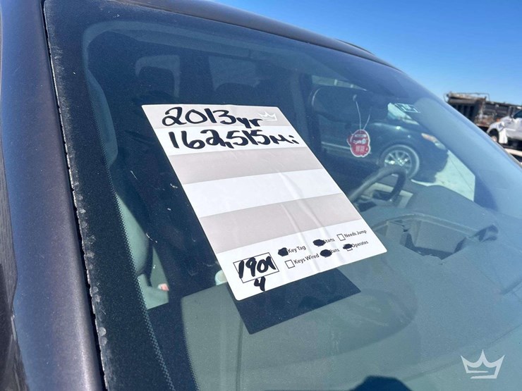 2013-chevrolet-traverse-image-24