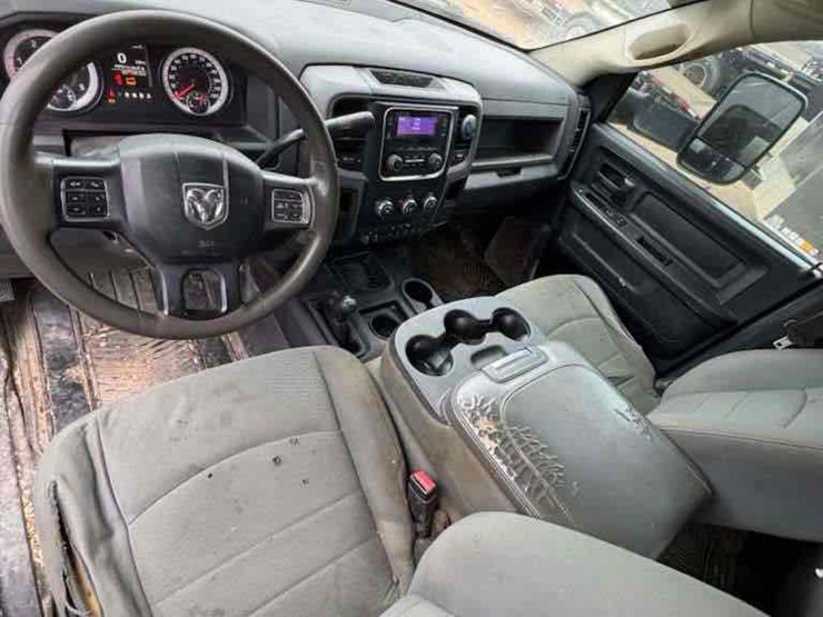 2014-ram-3500-tradesman-image-6