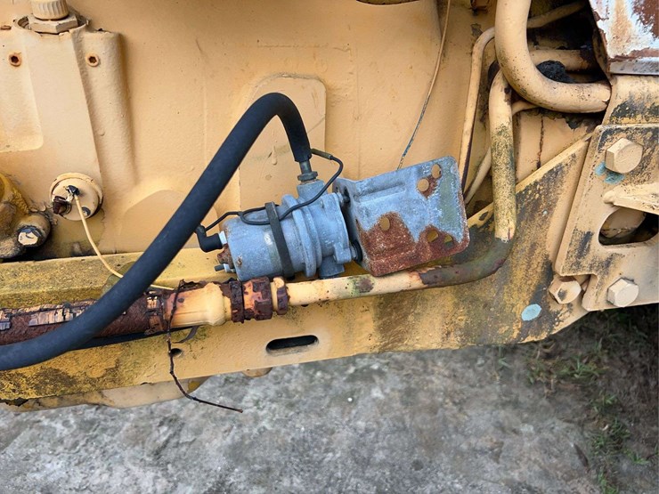 minneapolis-moline-g1050-image-61