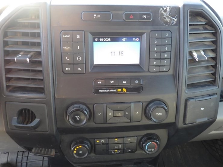 2020-ford-f150-image-26