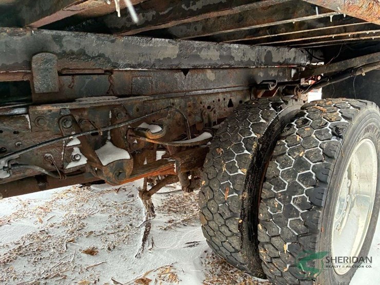 2005-ford-f450-image-16