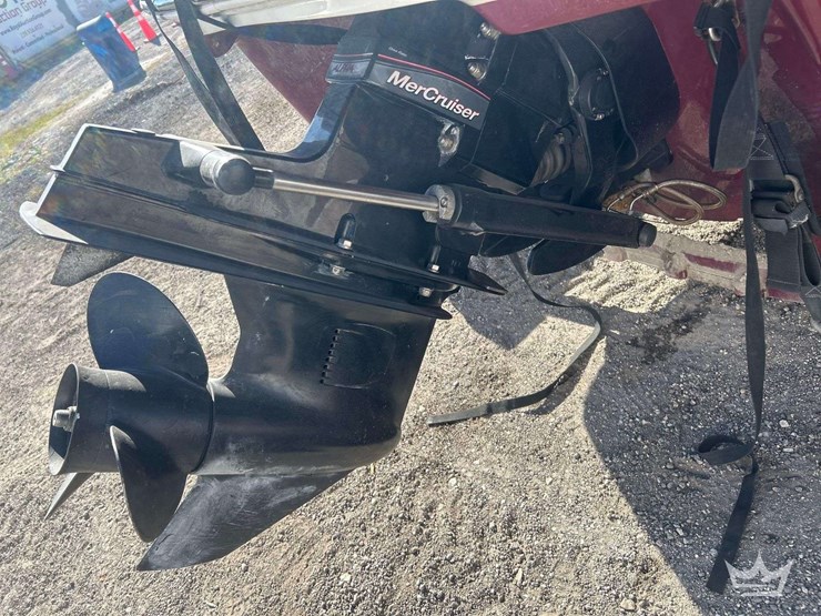 2013-tahoe-q4-boat-with-2013tracker-18ft-s/a-boat-trailer-image-32