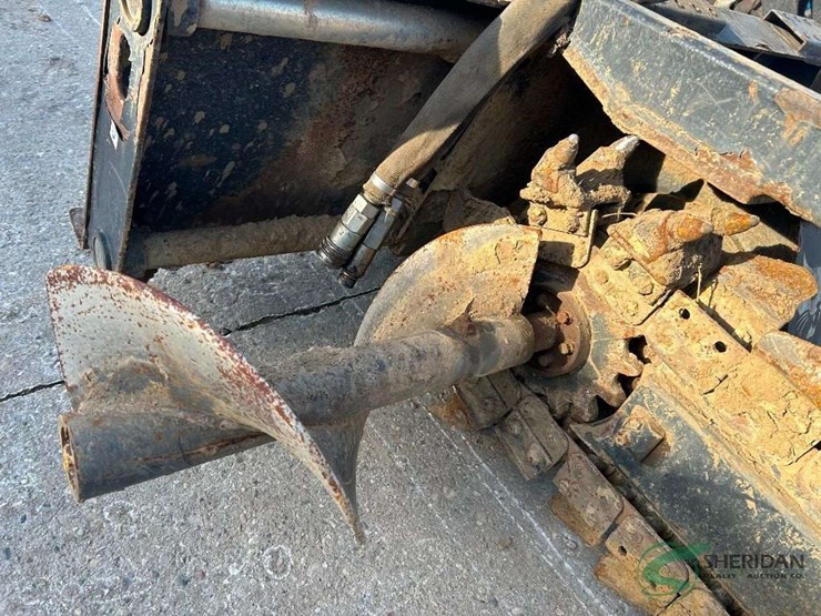 skid-steer-trencher-image-9