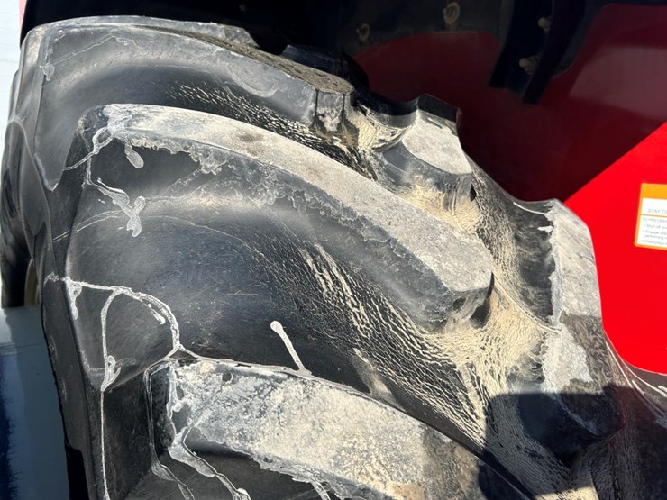 2014-versatile-400-image-65