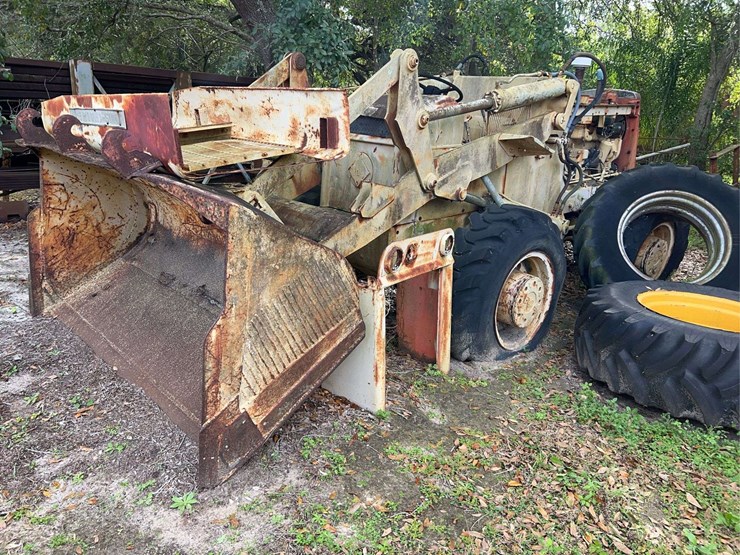 allis-chalmers-diesel-wheel-loader-image-1
