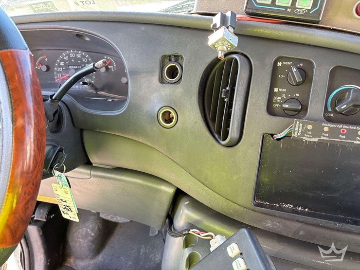 2003-ford-e450-image-37