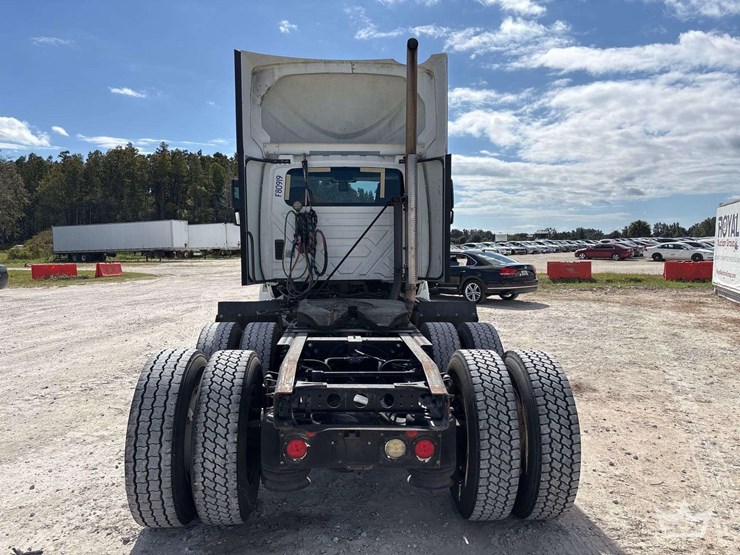 2015-international-transtar-8600-image-36