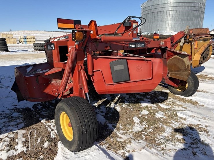 new-holland-1431-image-2