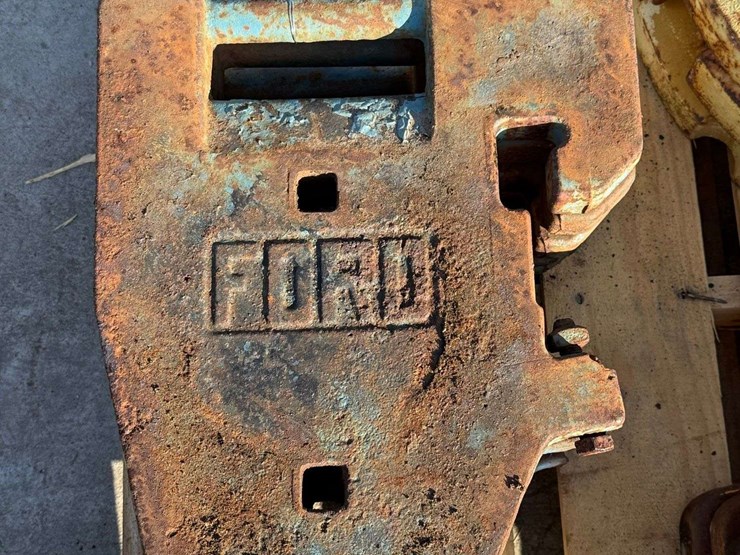 (4)-ford-suitcase-weights-image-1