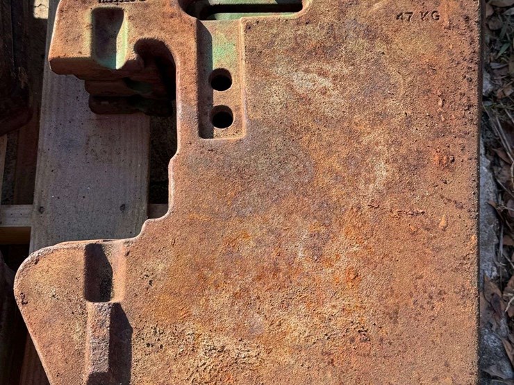 (4)-john-deere-suitcase-weights-image-1