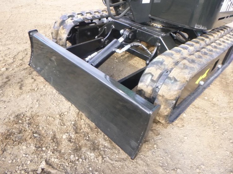 agt-mx12rx-hydraulic-excavator-image-15