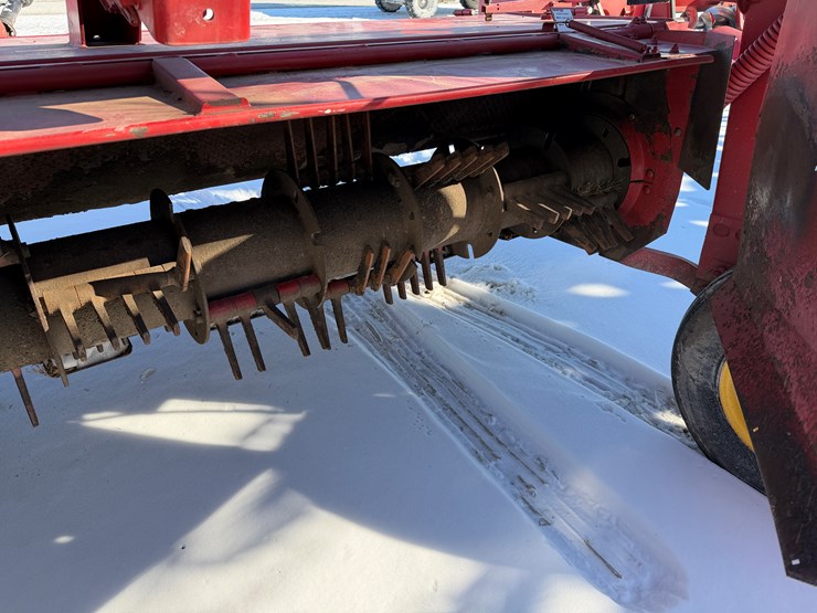 2017-new-holland-h7330-image-9