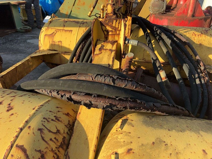 floating-hydraulic-vacuum-pump-image-12