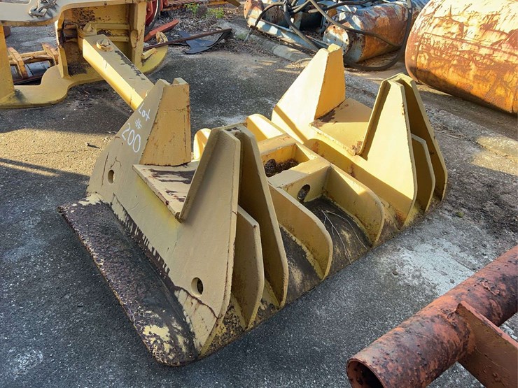 metal-fixture-image-3