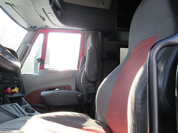 2017-international-prostar-image-27