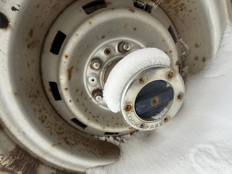 1983-chevrolet-suburban-image-30