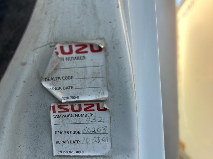 2000-isuzu-ftr-image-33