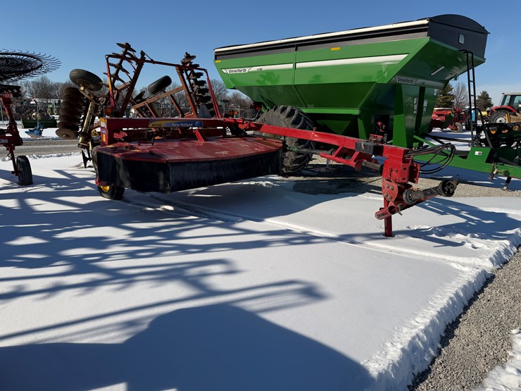 2017-new-holland-h7330-image-1