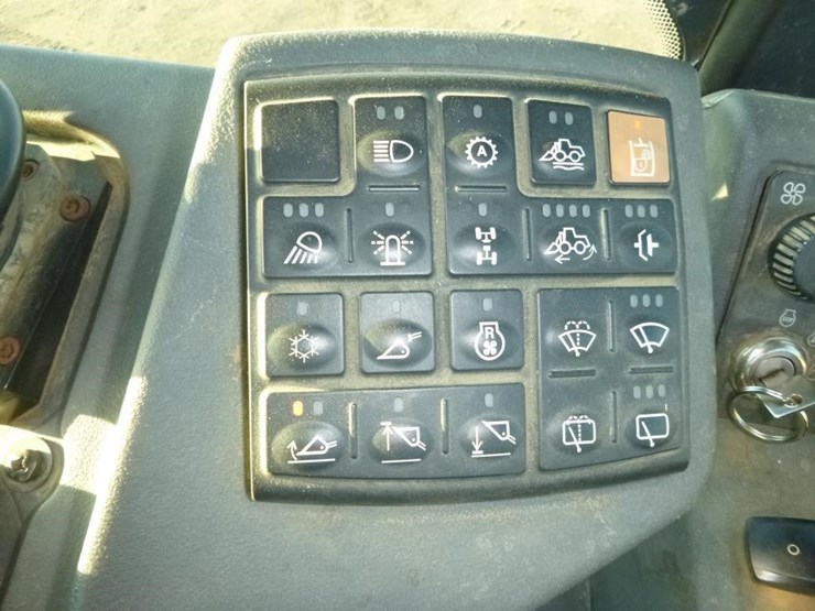 2005-deere-624j-image-13