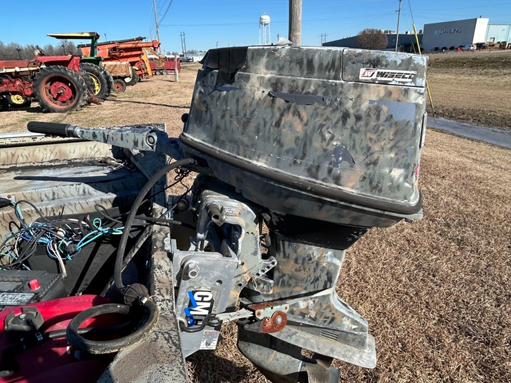 #37821-•-xpress-16'-flat-bottom-fishing-boat-w/-trailer-image-9