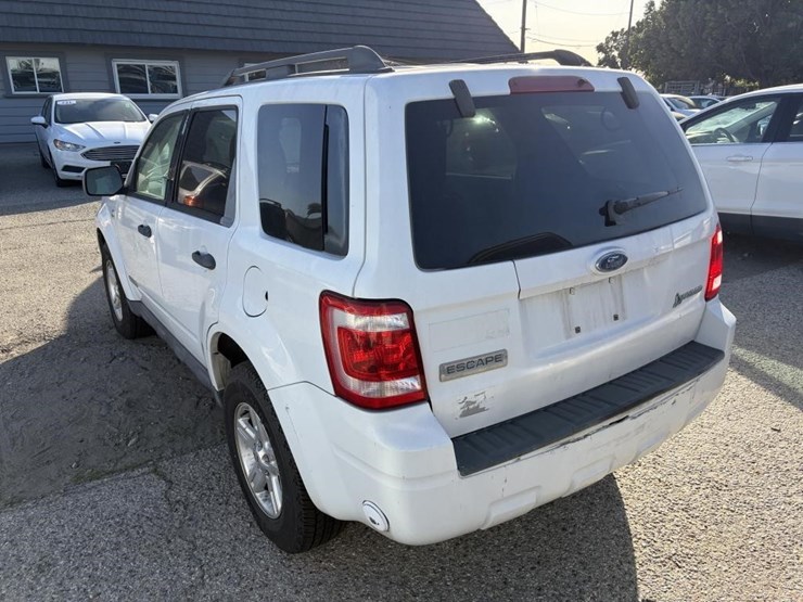 2008-ford-escape-hybrid-image-2