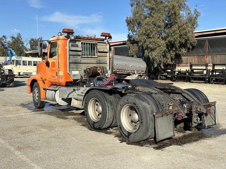 2001-international-2001-image-4