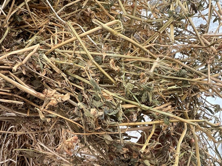 2025-john-deere-561m-image-16