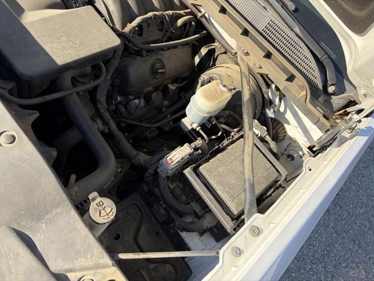 2018-chevrolet-silverado-1500-image-19