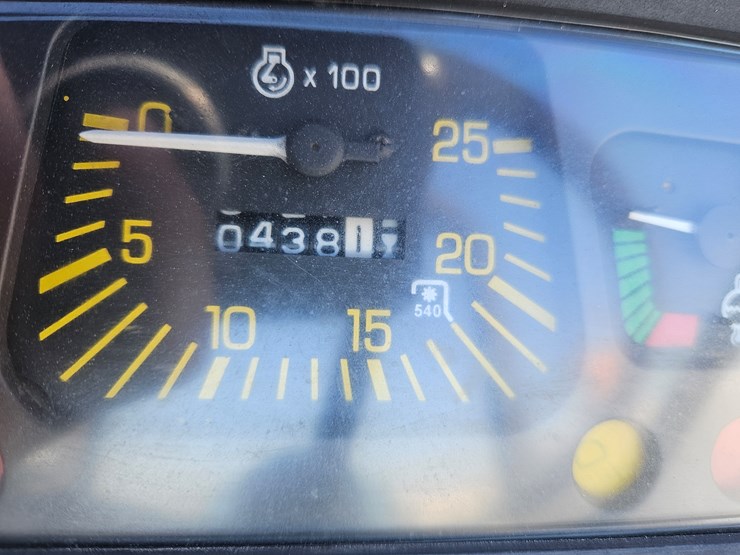 1990-ford-5610-image-15