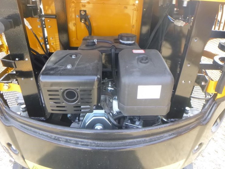 vicsec-vc16p-hydraulic-excavator-image-24